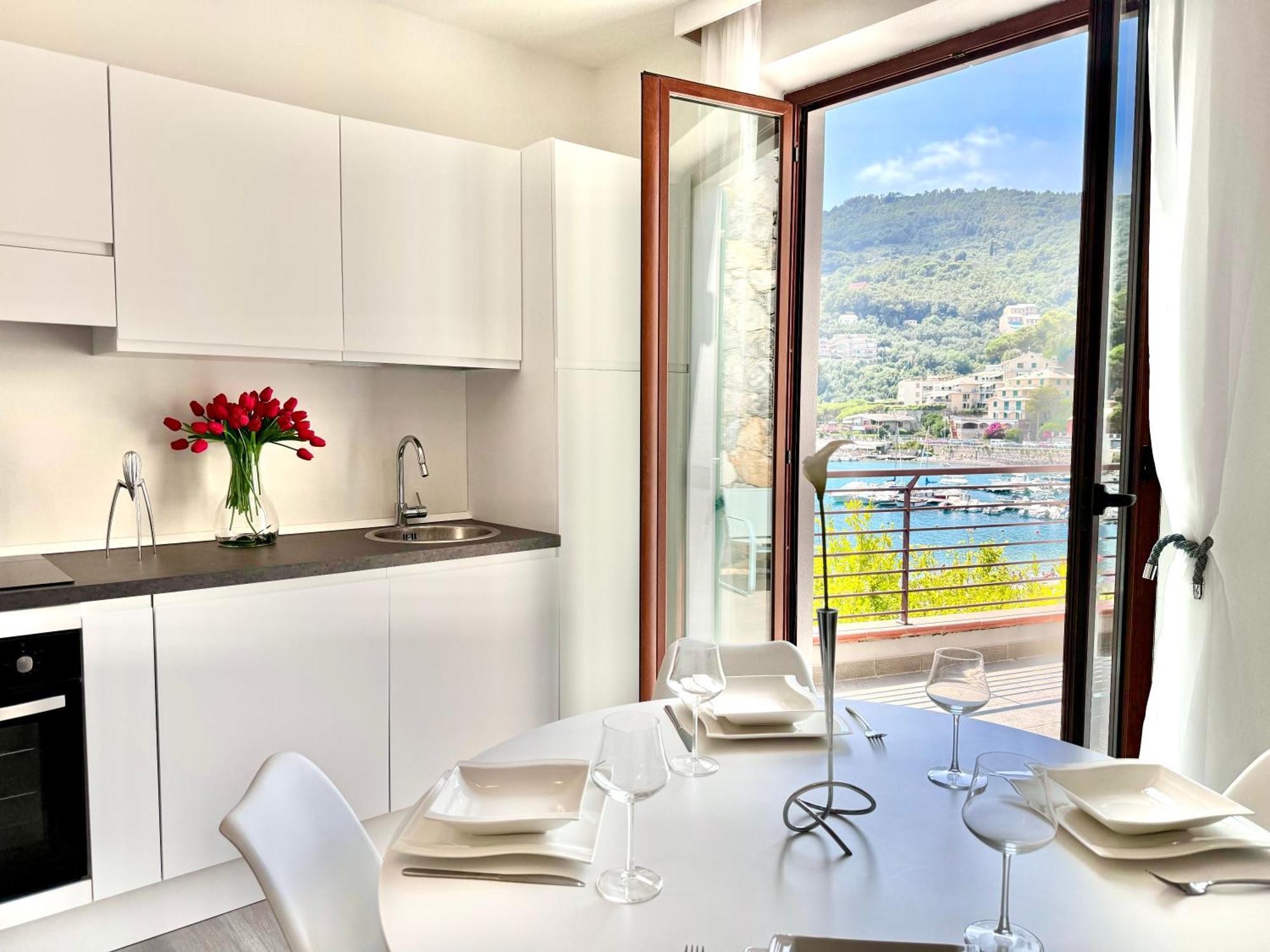 Mirage Rooms & Apartments Porto Venere Extérieur photo